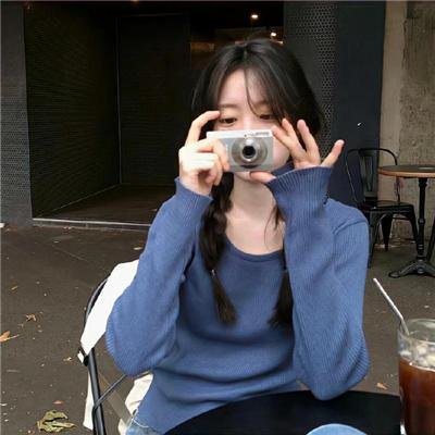 妹妹的名媛人设绷不住了